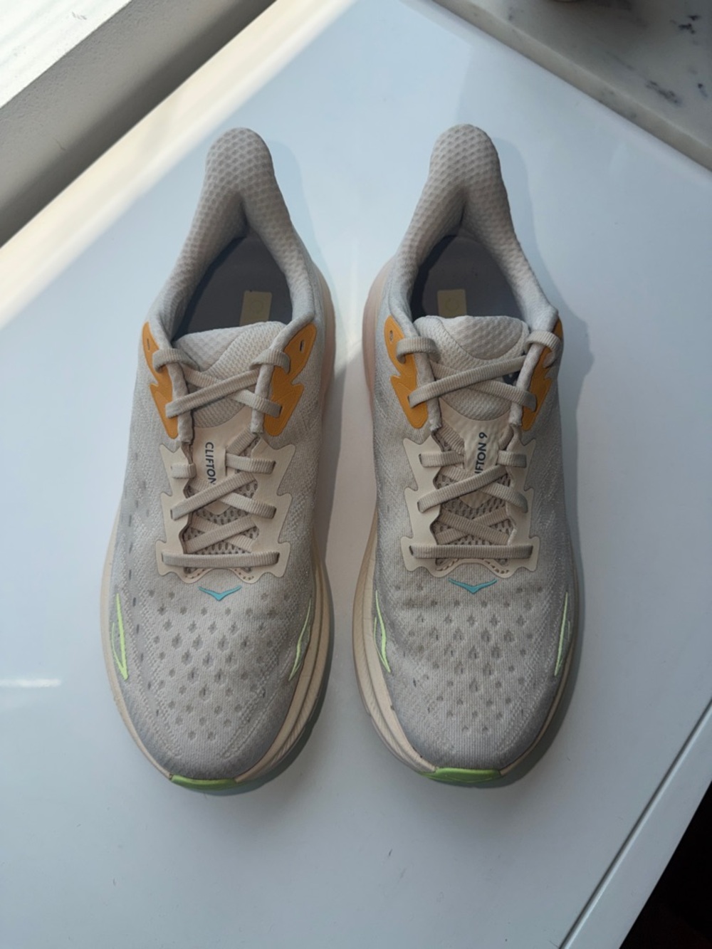 Hoka Women’s Clifton 9